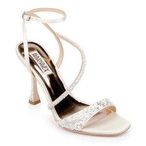 🆕 BADGLEY MISCHKA Women’s Sally Curvy Heel Stiletto Sandals Size 9.5